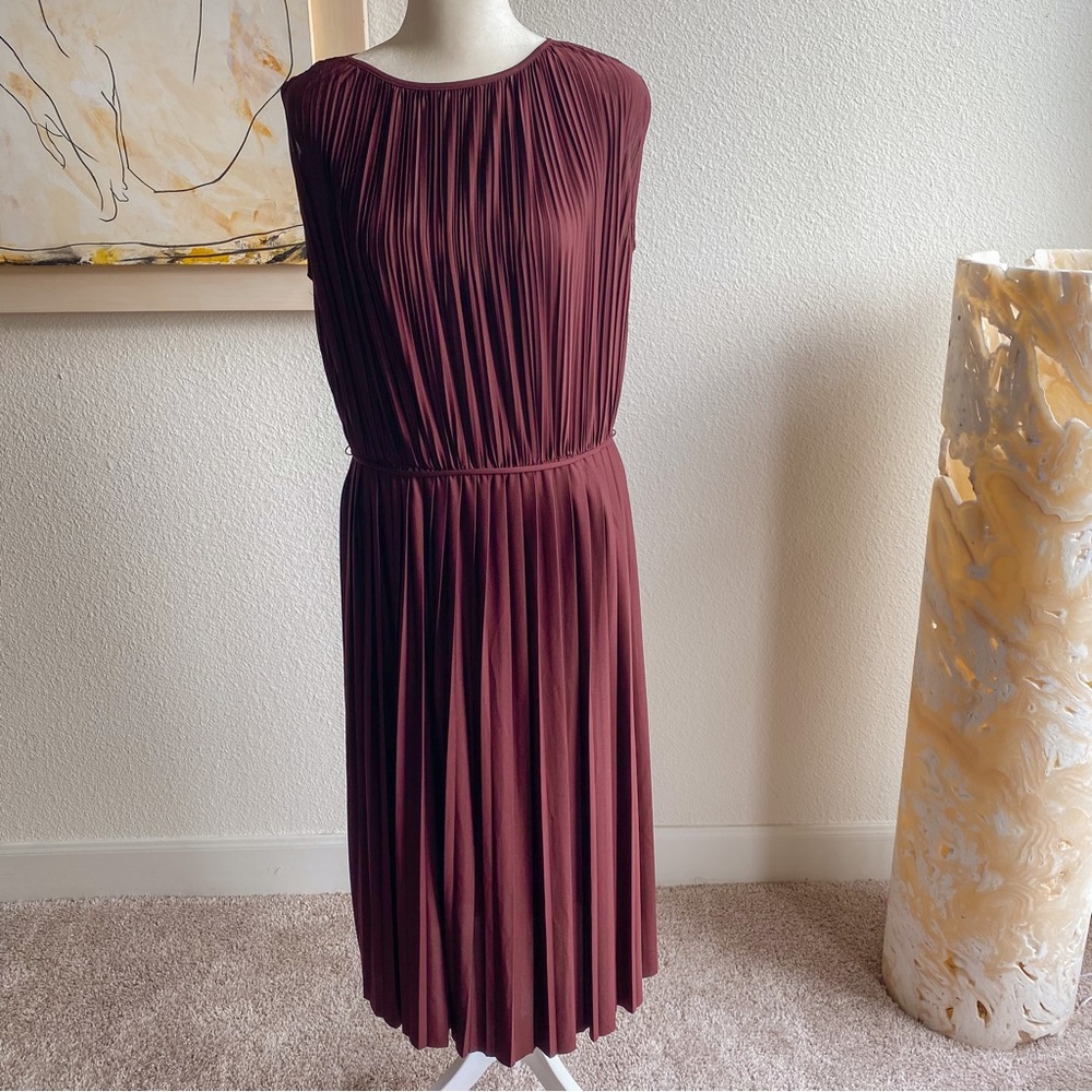 🌼pleated midi H&M dress🌼